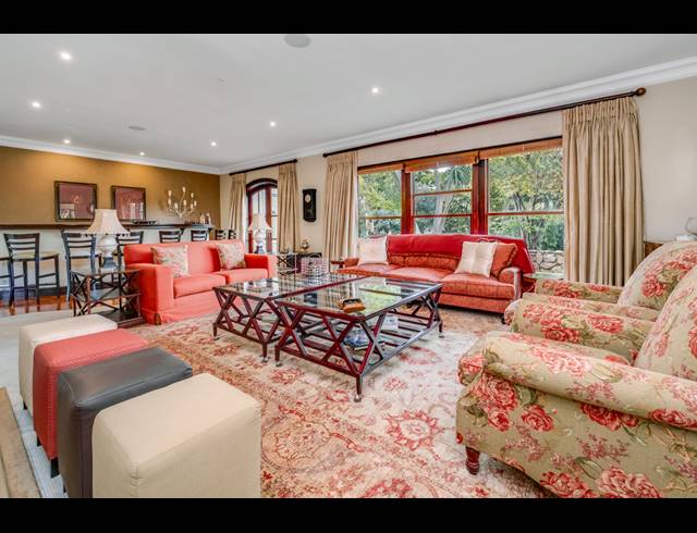 5 BEDROOM HOUSE FOR SALE IN BRYANSTON